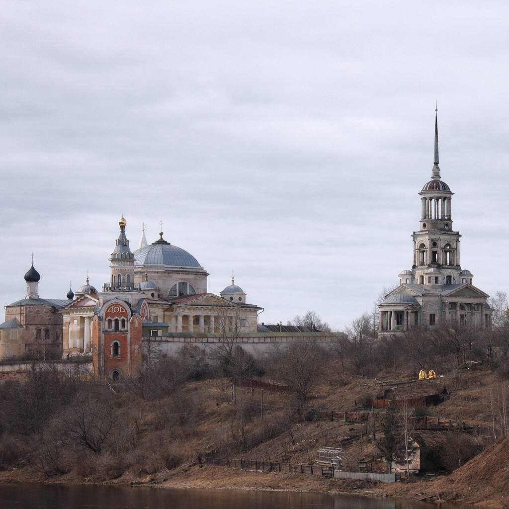 Новоторжскому Борисоглебскому монастырю передан земельный участок с часовней