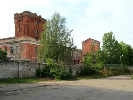 Комплекс Нарвской льно-джутовой мануфактуры передан в муниципальную собственность для обеспечения сохранности