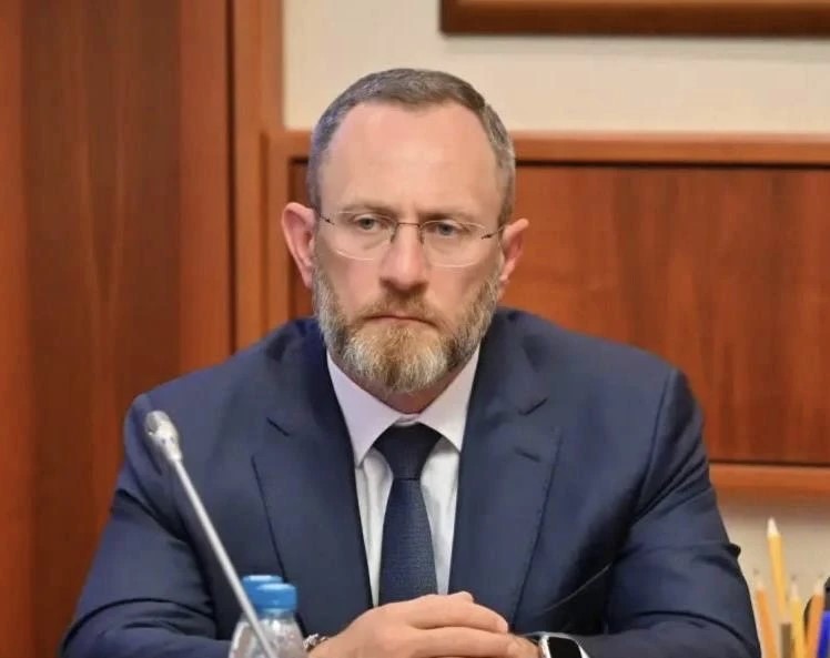 Михаил Попов вручил почетные грамоты Росимущества членам профильного Комитета Госдумы Российской Федерации